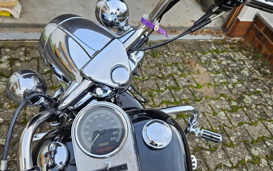 Gebrauchtmotorrad Harley-Davidson Road King Classic FLHRC - Bild 9