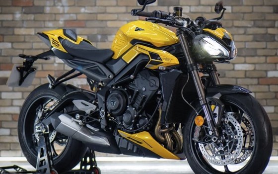 Gebrauchtmotorrad Triumph Speed Triple RS - Bild 1