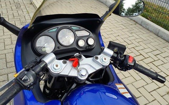 Gebrauchtmotorrad Suzuki GSX 600 F - Bild 2
