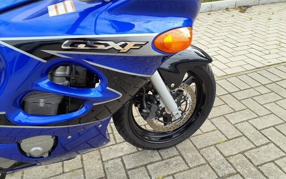 Gebrauchtmotorrad Suzuki GSX 600 F - Bild 5