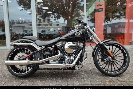 Harley-Davidson Softail Breakout FXSB