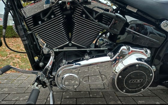 Gebrauchtmotorrad Harley-Davidson Softail Breakout FXSB - Bild 11