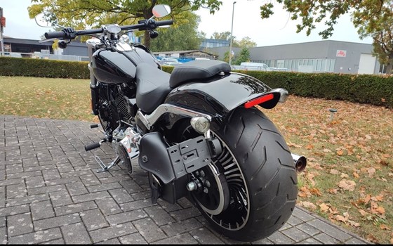 Gebrauchtmotorrad Harley-Davidson Softail Breakout FXSB - Bild 5