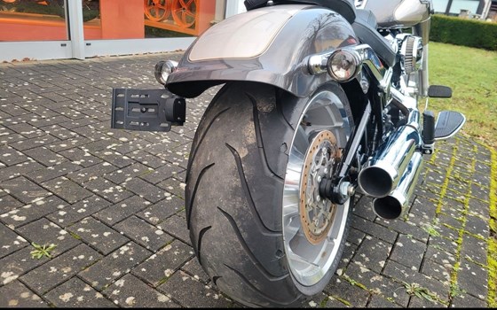 Gebrauchtmotorrad Harley-Davidson Softail Fat Boy 114 FLFBS - Bild 12