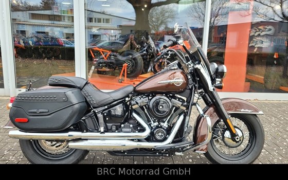 Gebrauchtmotorrad Harley-Davidson Softail Heritage Classic FLHC - Bild 1