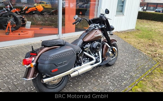 Gebrauchtmotorrad Harley-Davidson Softail Heritage Classic FLHC - Bild 9