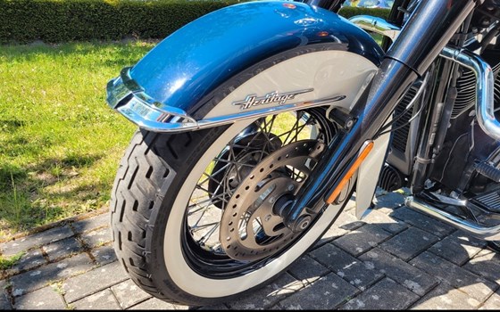 Gebrauchtmotorrad Harley-Davidson Softail Heritage Classic FLHC - Bild 10