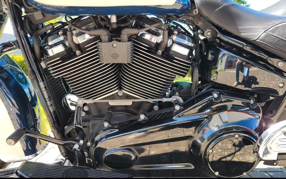 Gebrauchtmotorrad Harley-Davidson Softail Heritage Classic FLHC - Bild 11