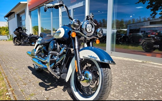 Gebrauchtmotorrad Harley-Davidson Softail Heritage Classic FLHC - Bild 2