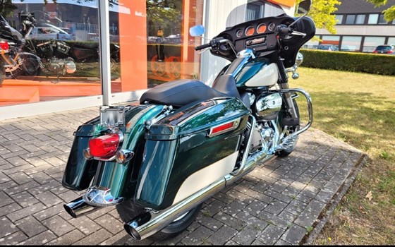 Gebrauchtmotorrad Harley-Davidson Electra Glide Ultra Classic FLHTCU - Bild 8