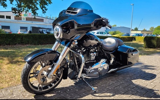 Gebrauchtmotorrad Harley-Davidson Touring Electra Glide Standard FLHT - Bild 4