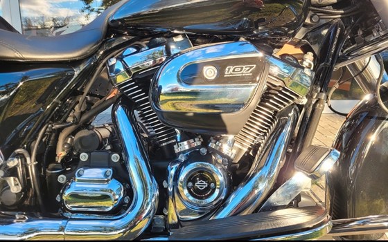 Gebrauchtmotorrad Harley-Davidson Street Glide FLHX - Bild 9