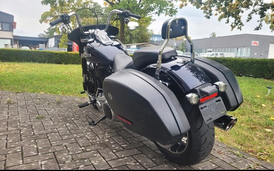 Gebrauchtmotorrad Harley-Davidson Softail Sport Glide FLSB - Bild 6