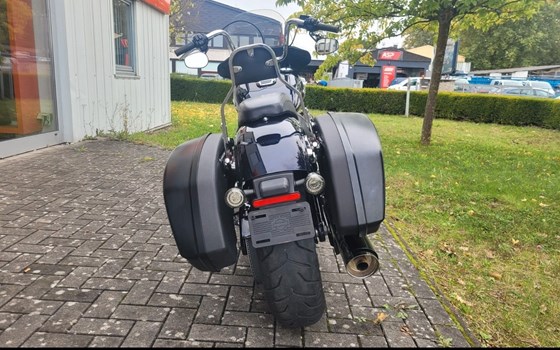 Gebrauchtmotorrad Harley-Davidson Softail Sport Glide FLSB - Bild 7
