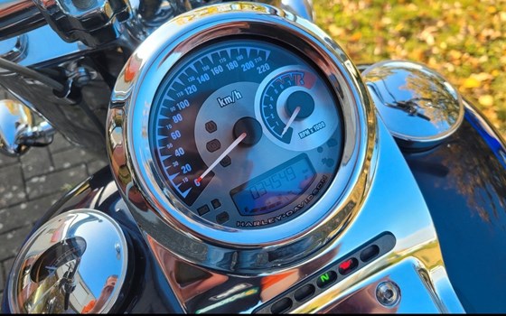 Gebrauchtmotorrad Harley-Davidson CVO FLSTSE Softail Convertible - Bild 11