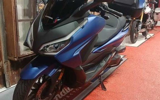 Gebrauchtmotorrad Honda Forza 350 - Bild 2