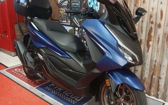 Gebrauchtmotorrad Honda Forza 350 - Bild 6