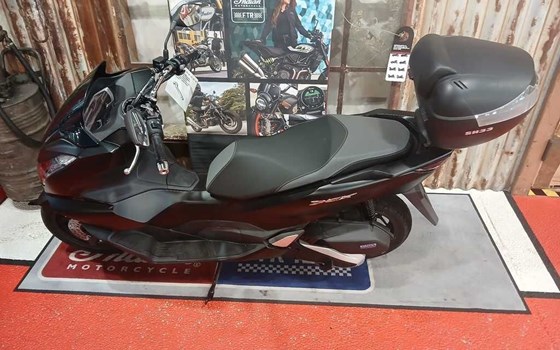 Gebrauchtmotorrad Honda PCX125 - Bild 8