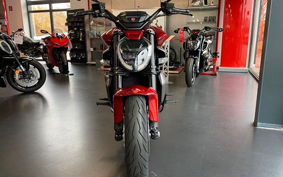 Gebrauchtmotorrad Ducati XDiavel V4 - Bild 2