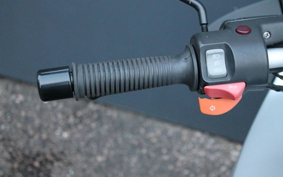 Gebrauchtmotorrad BMW K 1200 RS - Bild 5