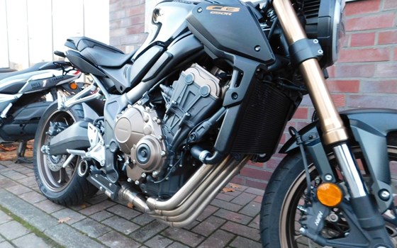 Gebrauchtmotorrad Honda CB650R - Bild 18