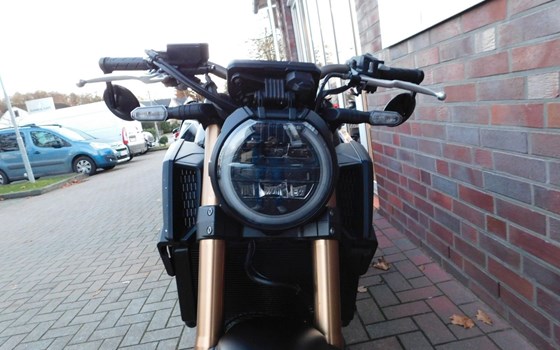 Gebrauchtmotorrad Honda CB650R - Bild 7