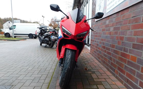 Gebrauchtmotorrad Honda CBR650R - Bild 3
