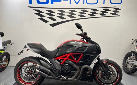 Gebrauchtmotorrad Ducati Diavel Carbon - Bild 12