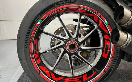 Gebrauchtmotorrad Ducati Diavel Carbon - Bild 14