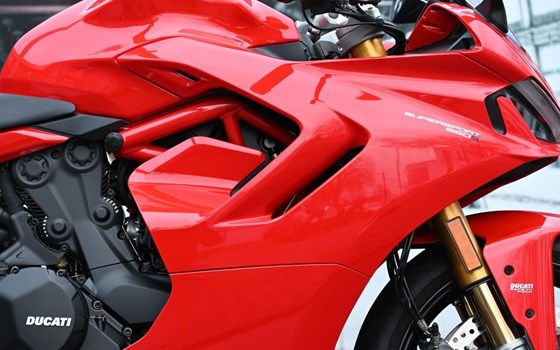 Gebrauchtmotorrad Ducati SuperSport 950 S - Bild 2