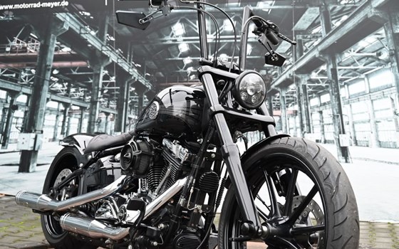 Gebrauchtmotorrad Harley-Davidson Softail Breakout FXSB - Bild 4