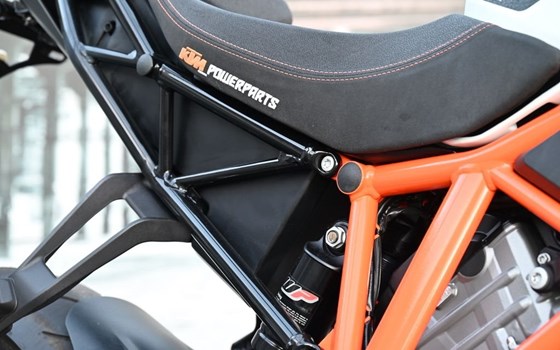 Gebrauchtmotorrad KTM 1290 Super Duke R - Bild 4
