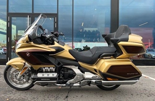 Neumotorrad Honda GL 1800 Goldwing Tour DCT