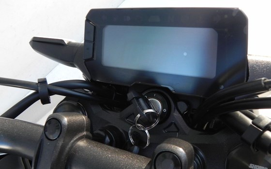 Gebrauchtmotorrad Honda CB125R - Bild 18