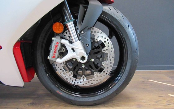 Gebrauchtmotorrad MV Agusta Superveloce 800 - Bild 3