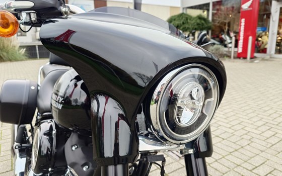 Gebrauchtmotorrad Harley-Davidson Softail Sport Glide FLSB - Bild 16