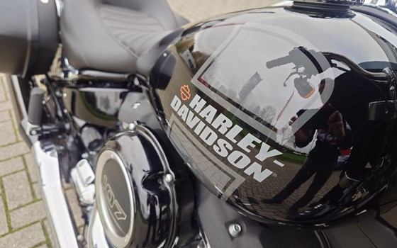 Gebrauchtmotorrad Harley-Davidson Softail Sport Glide FLSB - Bild 19
