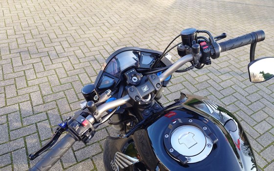 Gebrauchtmotorrad Honda CB 1000 R - Bild 11