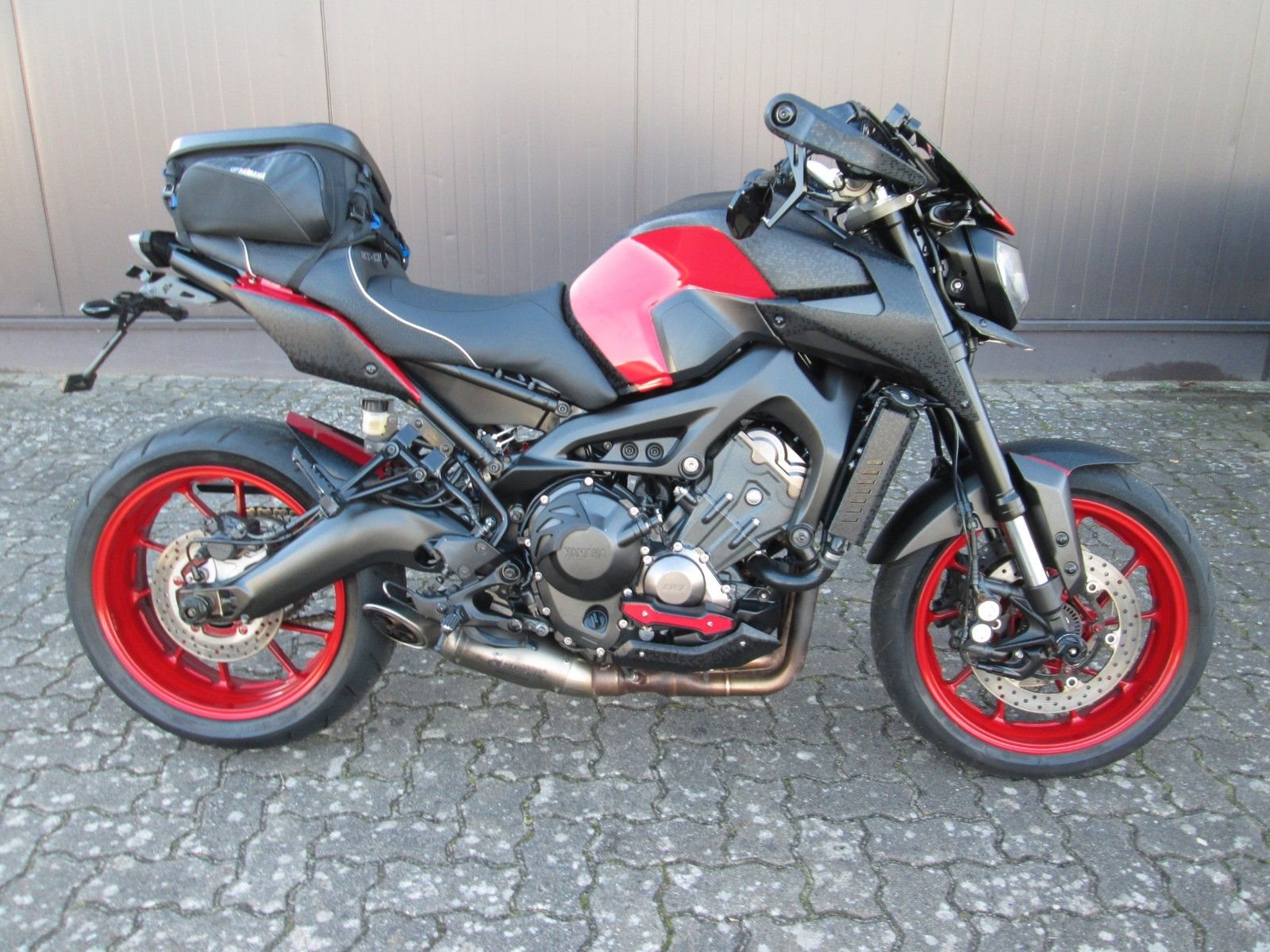 Yamaha MT-09 