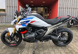 Neumotorrad BMW R 1300 R