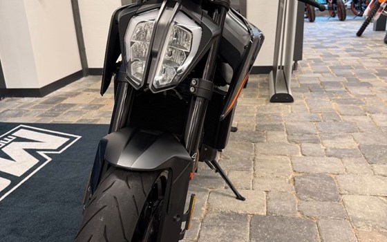 Gebrauchtmotorrad KTM 890 Duke - Bild 11