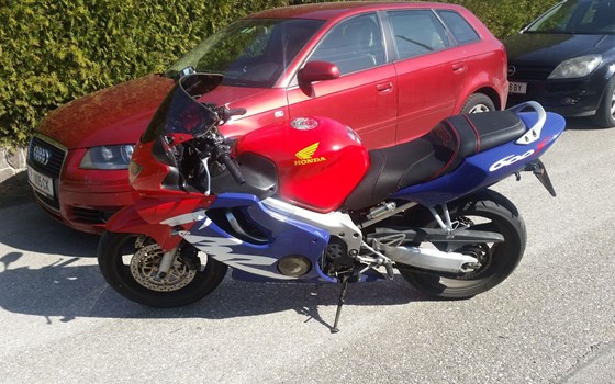 Gebrauchtmotorrad Honda CBR 600 F - Bild 2