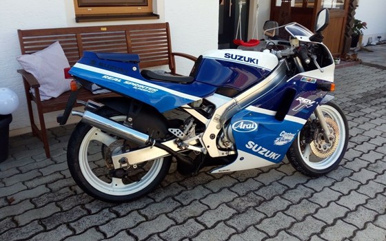 Gebrauchtmotorrad Suzuki RGV 250 - Bild 1