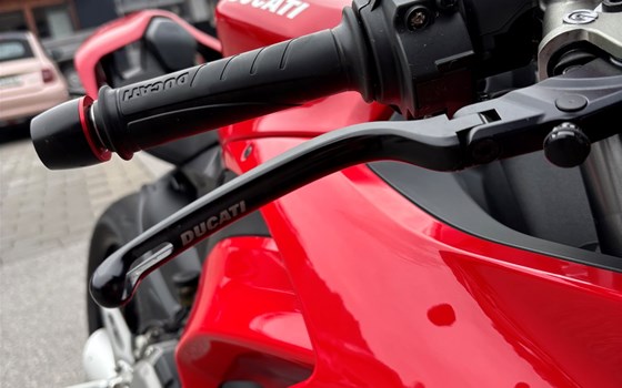 Gebrauchtmotorrad Ducati Panigale V2 - Bild 4