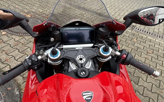 Gebrauchtmotorrad Ducati Panigale V4 S - Bild 3