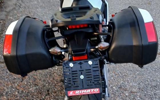 Gebrauchtmotorrad Honda CB650F - Bild 2