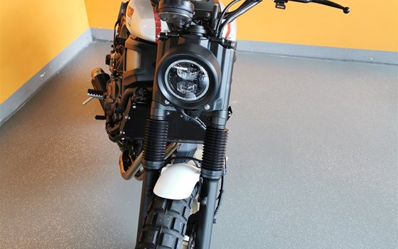 Gebrauchtmotorrad Yamaha XSR700 - Bild 1