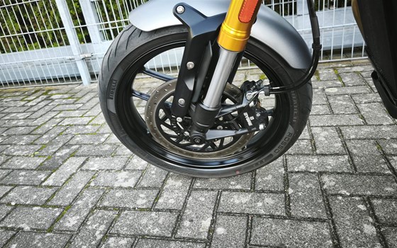 Gebrauchtmotorrad Triumph Speed 400 - Bild 10