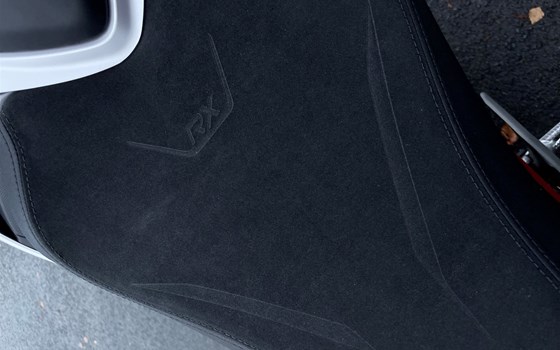 Neufahrzeug Triumph Street Triple RX - Bild 10