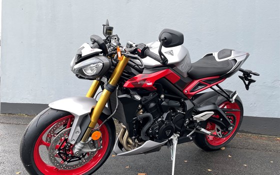 Neufahrzeug Triumph Street Triple RX - Bild 3